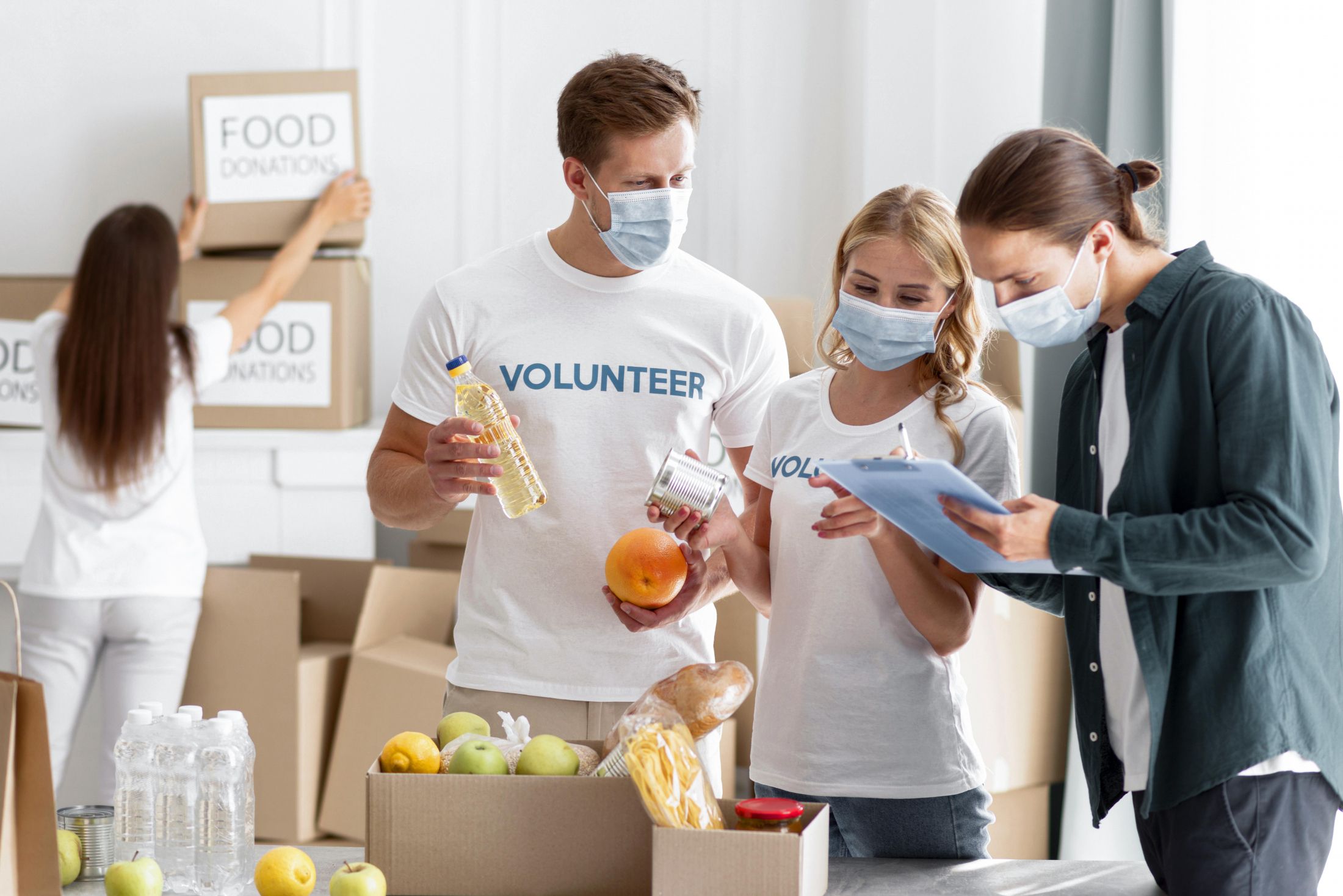 volunteers-helping-with-donations-for-world-food-day.jpg