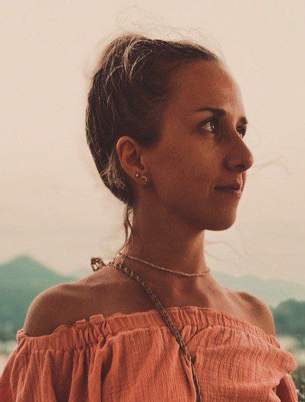 Сати, астролог.