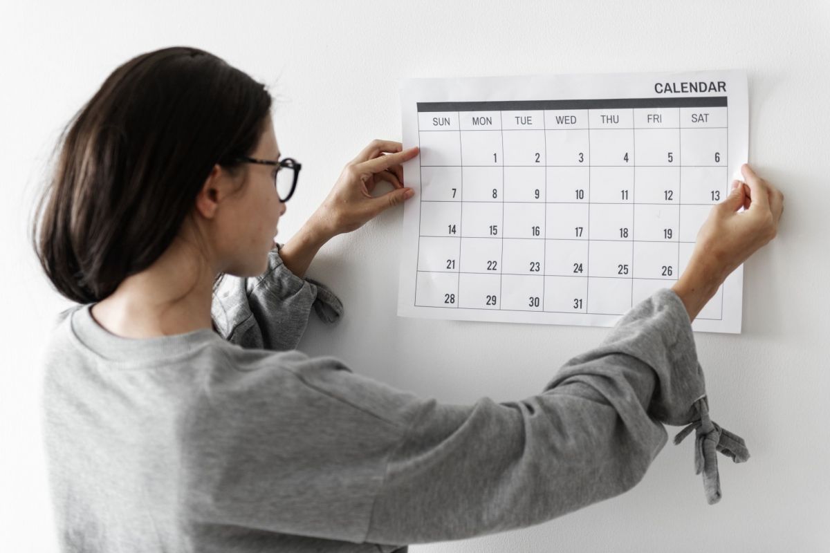 woman-checking-the-calendar.jpg