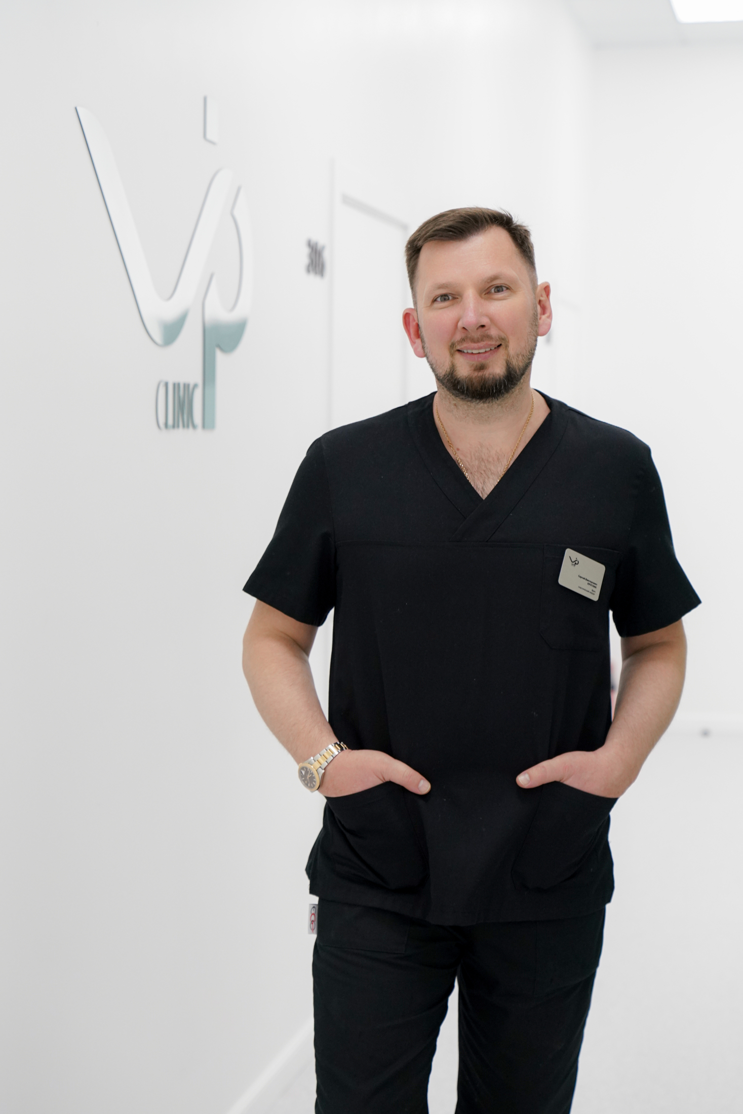 Сергей Круглик, кандидат наук, пластический хирург, руководитель клиники, заведующий отделением пластической хирургии сети клиник VIP Clinic