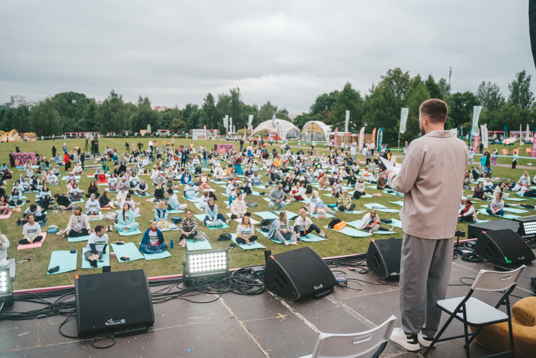 YogaDay25_0048_resized.jpg YogaDay25_0048_resized.jpg