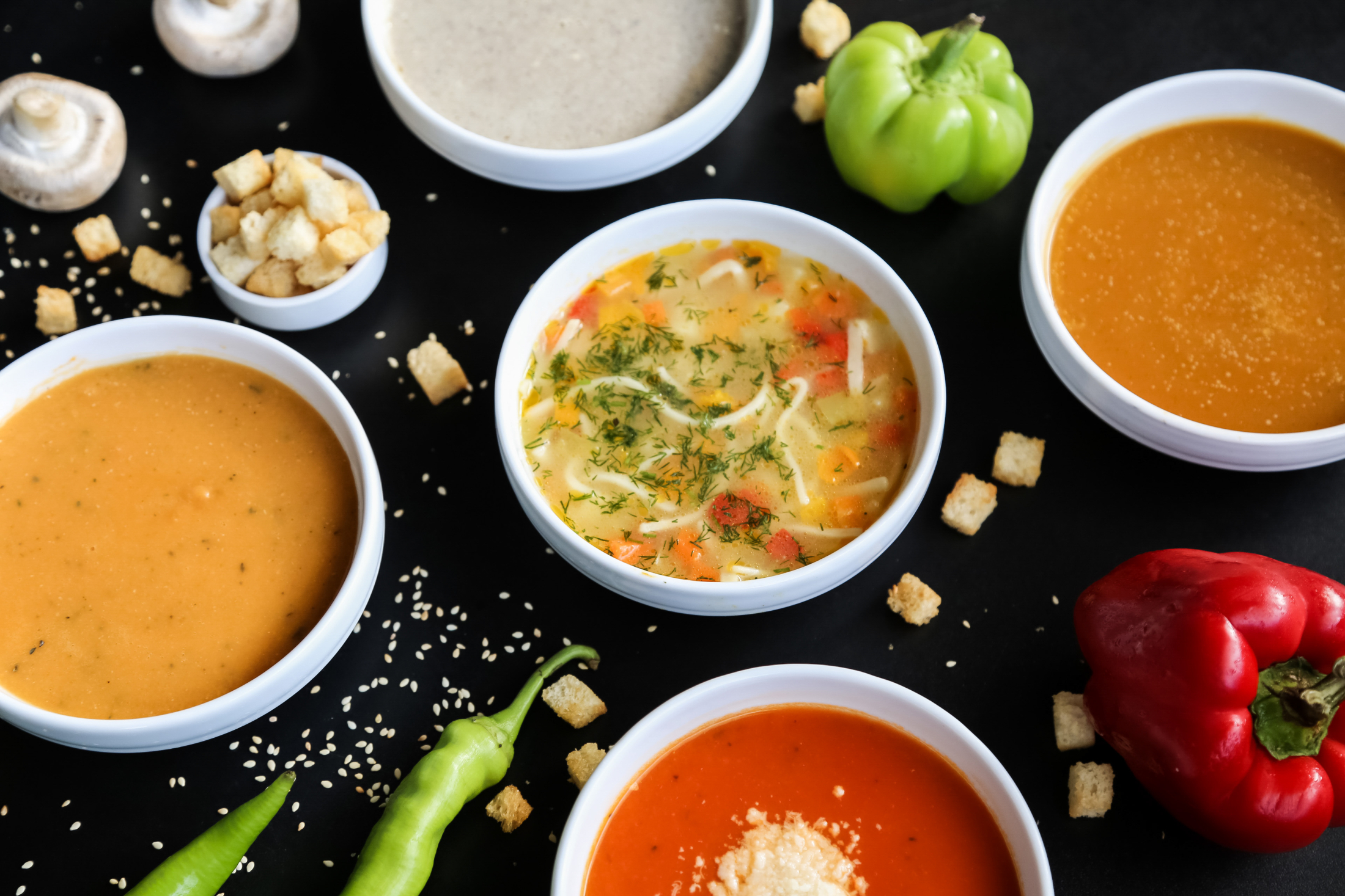 soup-set-mushroom-lentil-pumpkin-tomato-chicken-side-view.jpg