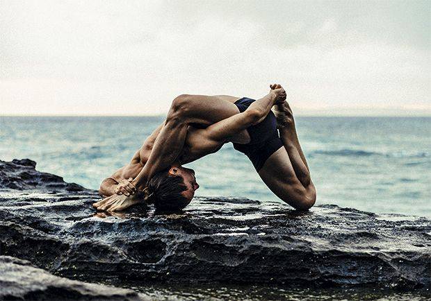 Jared McCann Yoga photo shoot China Walla Oahu Hawaii.jpg