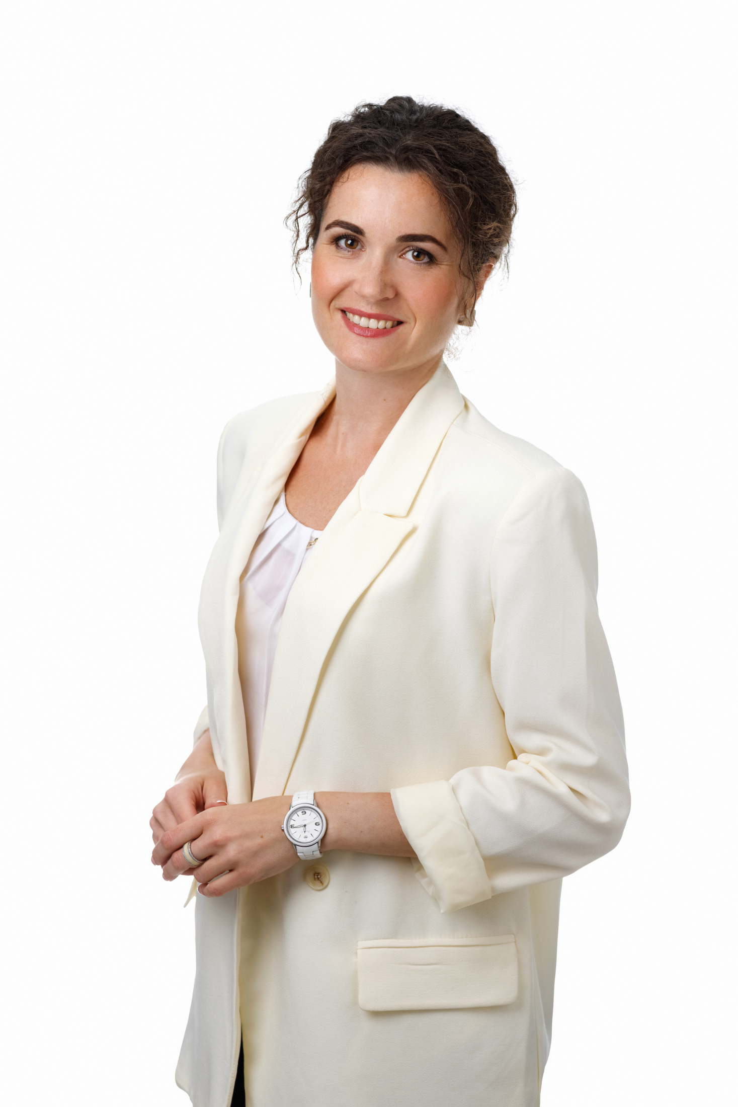 Анастасия Андреевна Щелочкова, кандидат медицинских наук, нейропсихолог, нейрокоуч, бизнес-тренер, врач УЗИ, врач-хирург, преподаватель, специалист по корпоративному здоровью и благополучию (wellbeing specialist), радиоведущая.