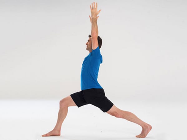 9-Yoga-Stretches-to-Increase-Flexibility-Crescent.jpg