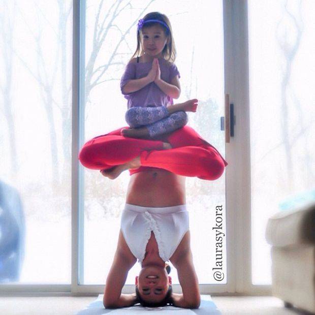 mom-and-daughter-yoga-laura-kasperzak-6.jpg