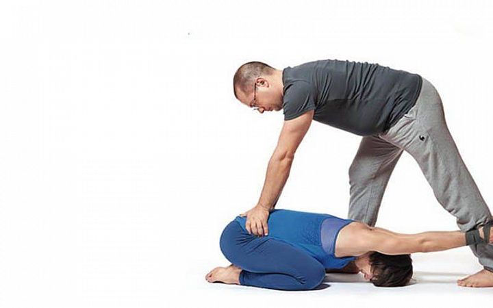 Практика йоги при остеохондрозе: комплекс от Сергея Агапкина
