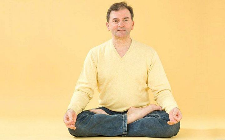 Откуда в йоге 6 путей, зачем петь мантры и как йога может навредить. Интервью с Кешавой Шутцем.