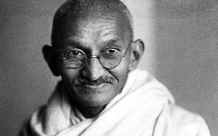 История о Махатме Ганди и его ботинке, которая учит нас мудрости 